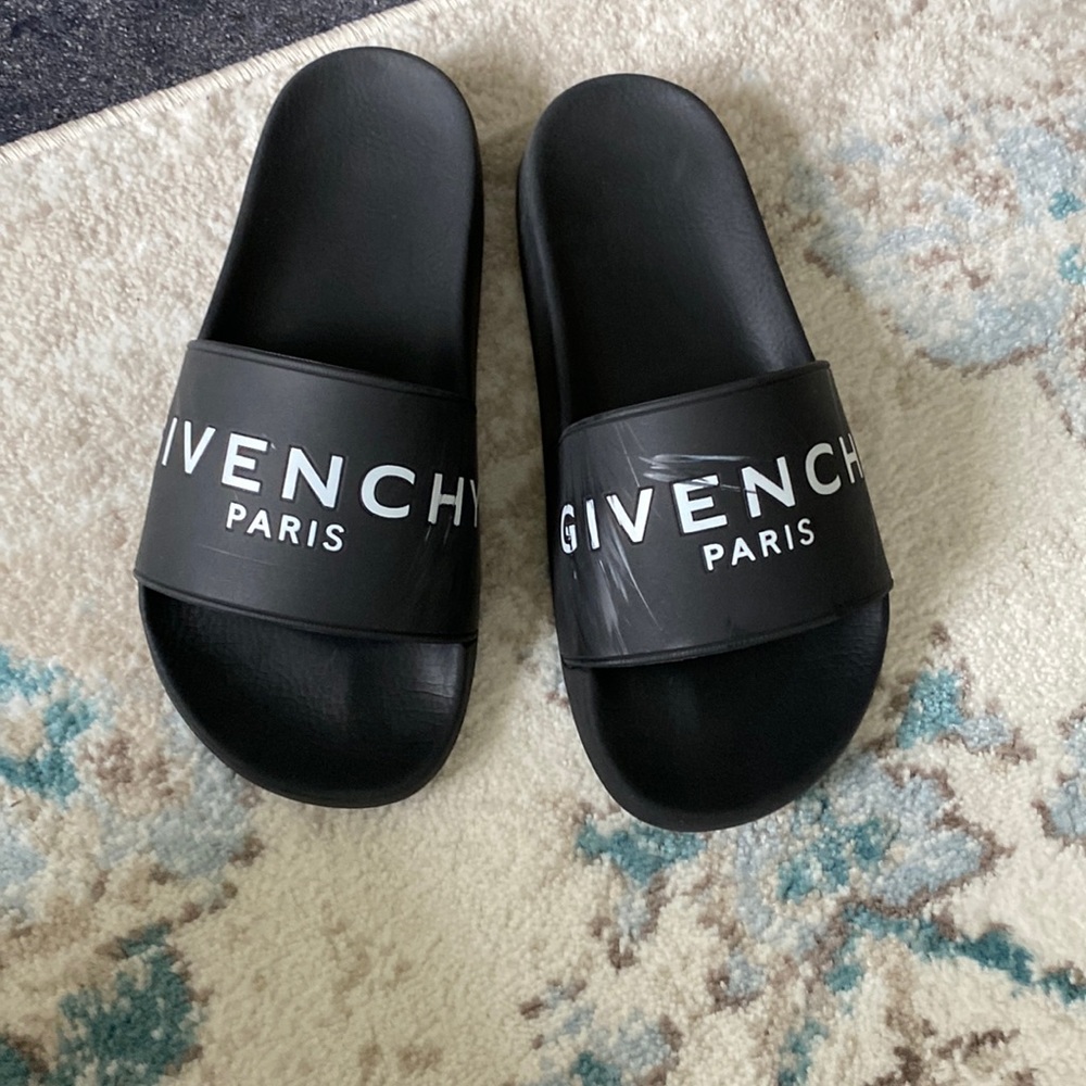 Givenchy slide sandals size 38